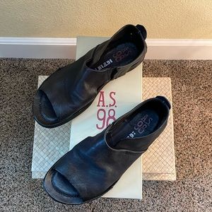 A.S. 98 - black sandals, size 39